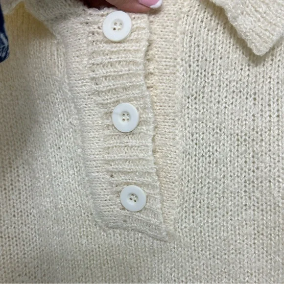 Half button drop shoulder sweater - Picture 7 of 7
